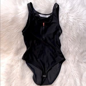 🖤 Mesh Zippered Bodysuit